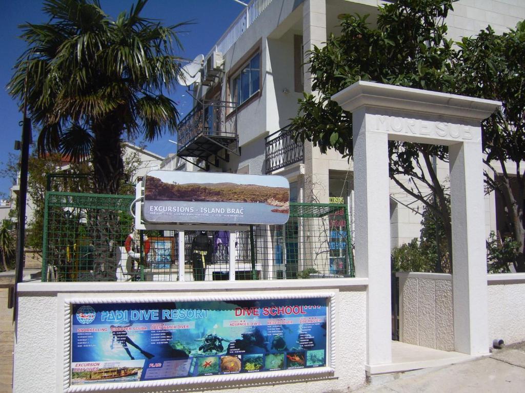Apartments Villa More Makarska Buitenkant foto